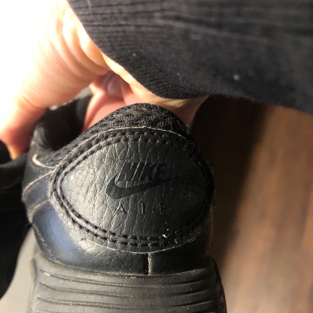 Nike Black Sneakers w/ Velcro Strap 10C Toddler Girl Boy Very Good Condition - Picture 5 of 6